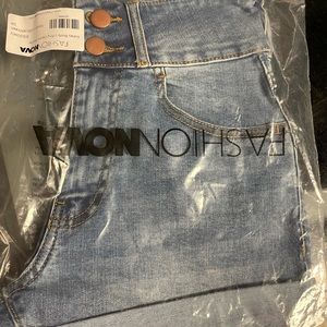 Fashion nova shorts